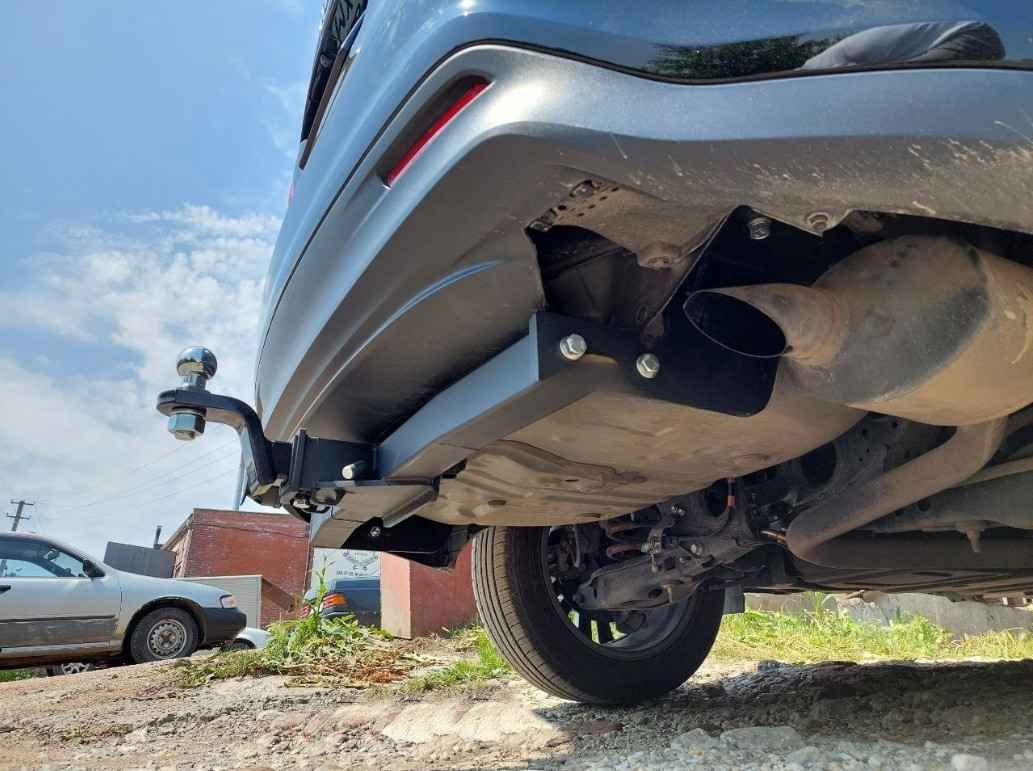 Фаркоп Halty TLC200V1F для Toyota Harrier III поколение (XU60) 2013-2020, быстросъемный шар (тип Е)