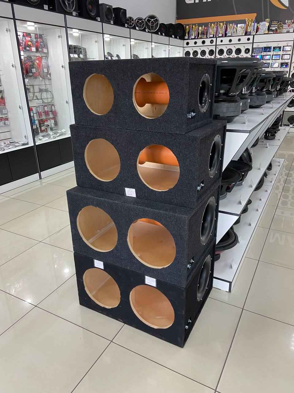 Корпус для сабвуфера 82T45 черный ФИ для 2x8 Корпус для сабвуфера 82T45 черный ФИ для 2x8
