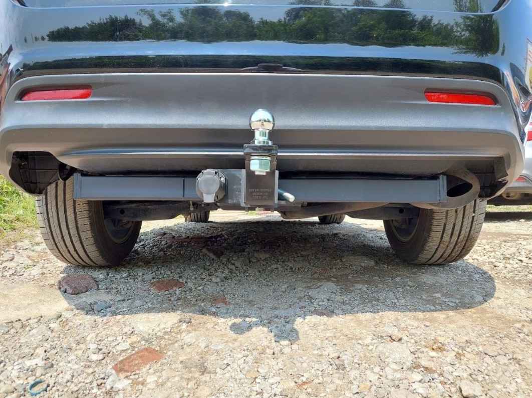 Фаркоп Halty TLC200V1F для Toyota Harrier III поколение (XU60) 2013-2020, быстросъемный шар (тип Е)