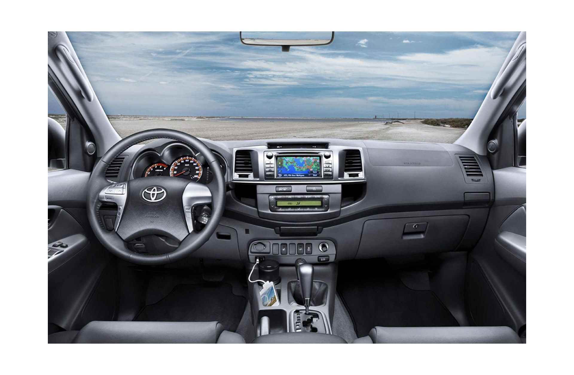 Переходная рамка для Toyota Hilux 12-15 2DIN