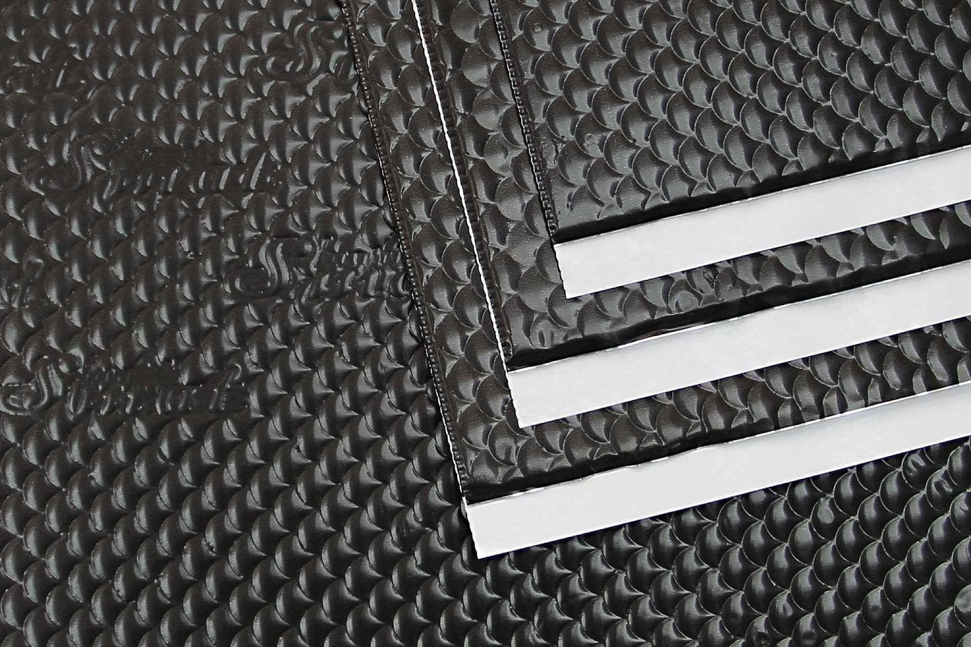 SmartMat Black 30 (0,75 х 0,47) вибропоглощающий материал SmartMat Black 30 (0,75 х 0,47) вибропоглощающий материал