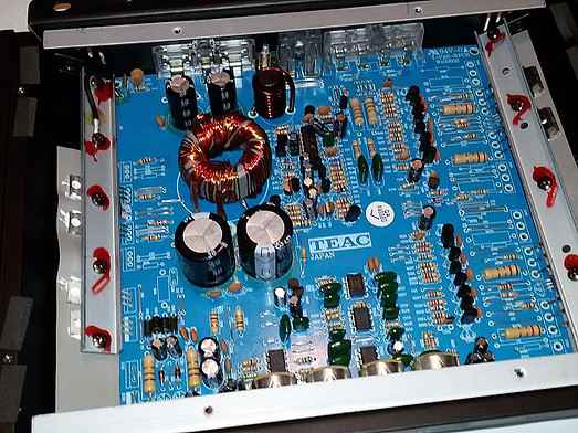 TEAC TE-A1500 усилитель