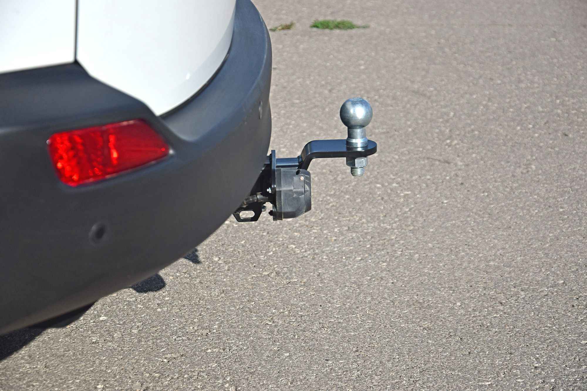 Фаркоп TRV-13-991122.00 для Toyota RAV4 2013-2018, быстросъемный шар (тип Е)