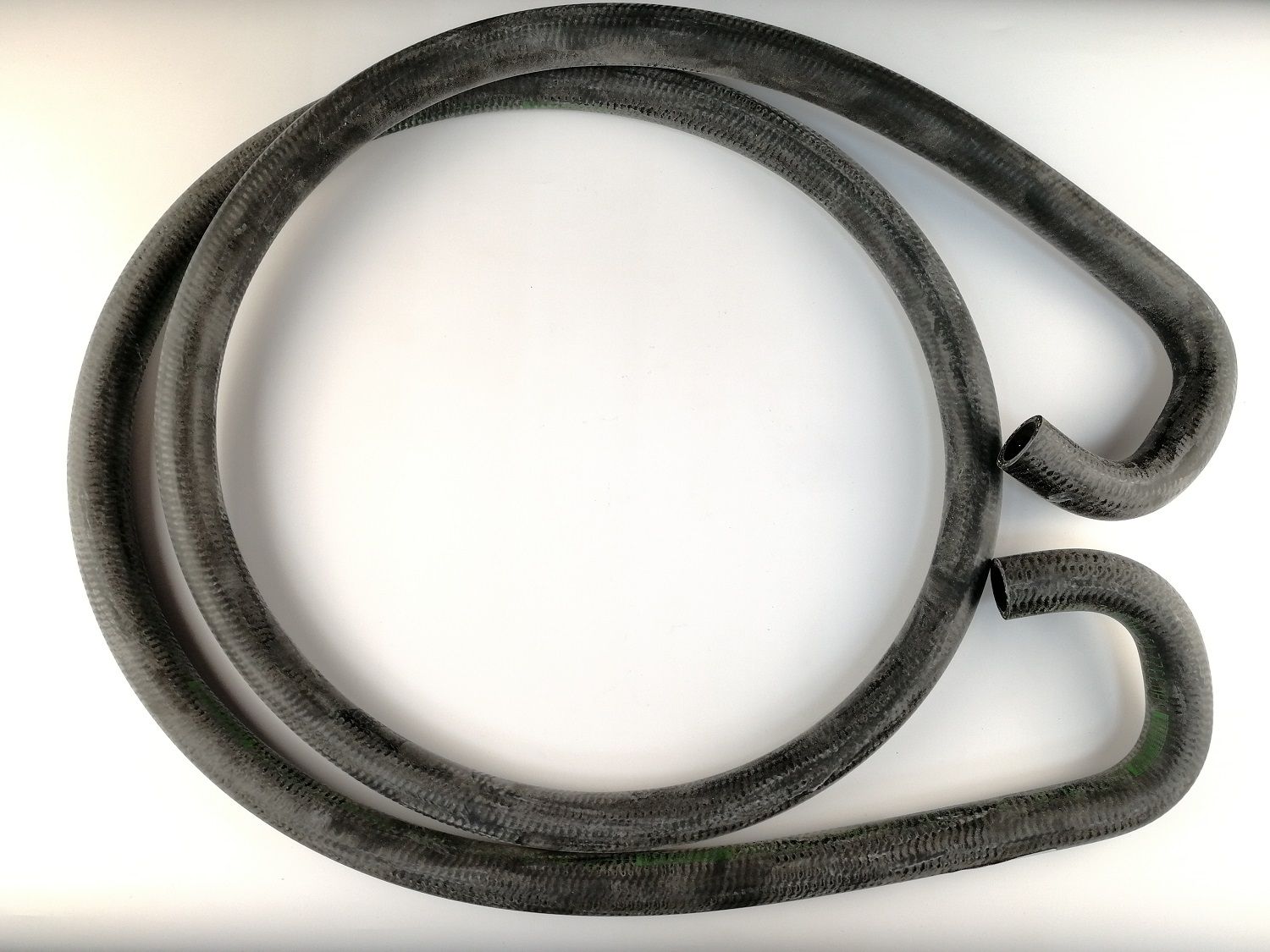 Webasto Шланг Ø18x3,5 2,2м (резина) 472433