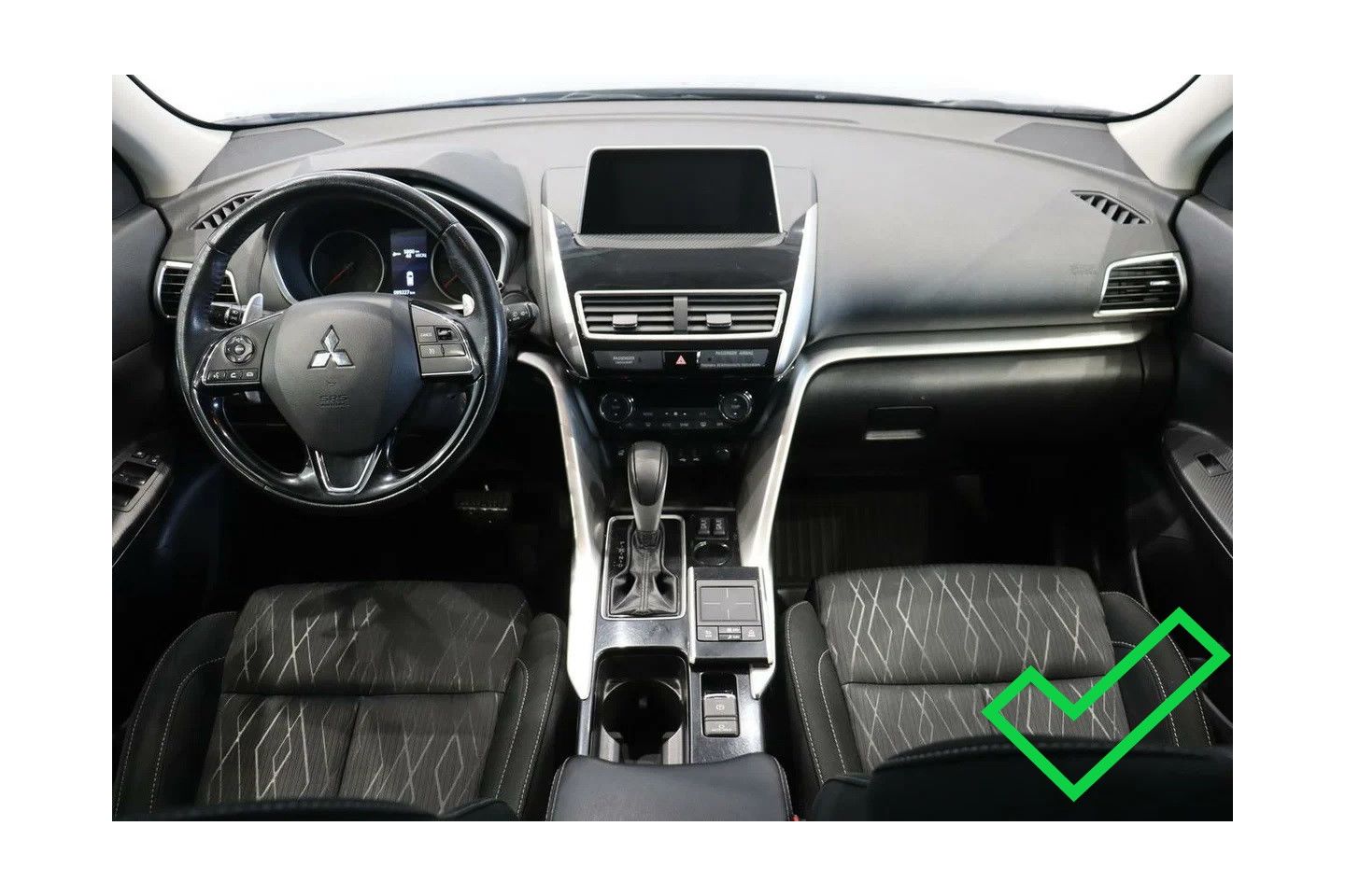 Рамка Mi067T в Mitsubishi Eclipse Cross 2017-2021 10