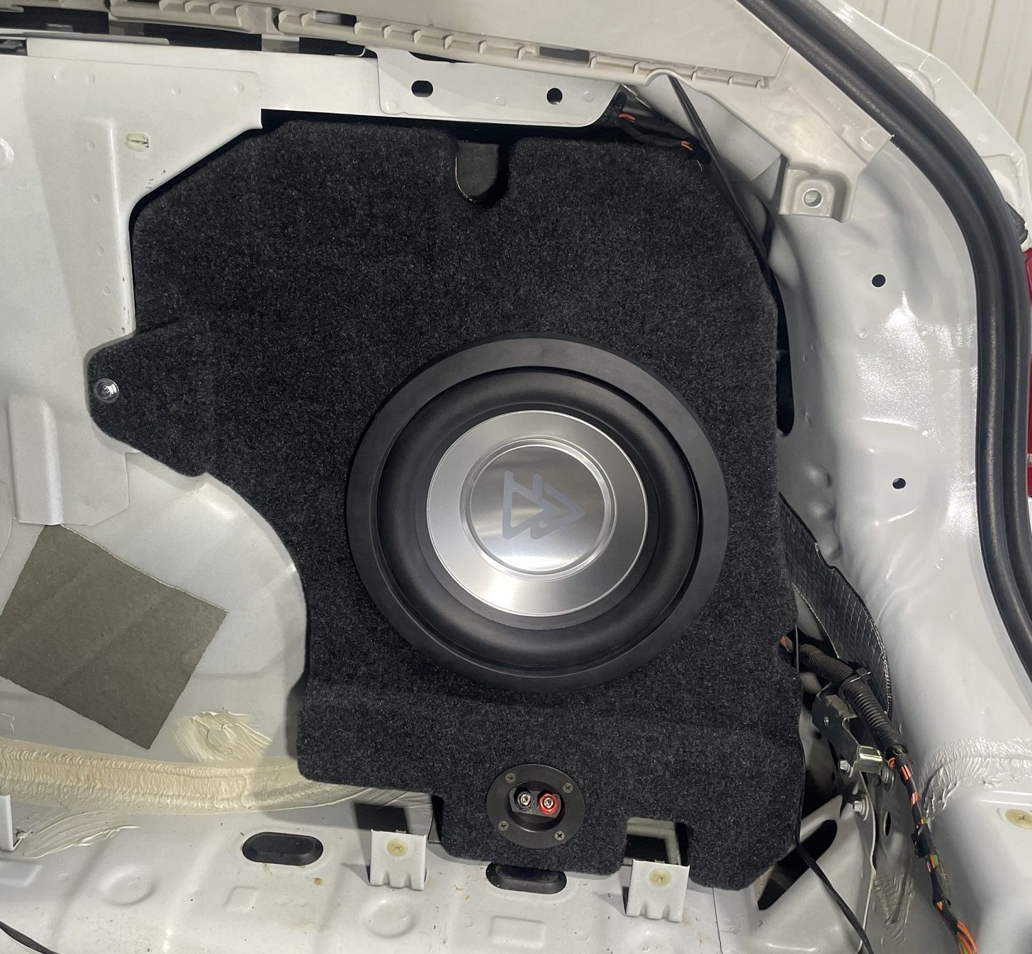 Короб стелс Lada Vesta SW VER.2 с потаем 10