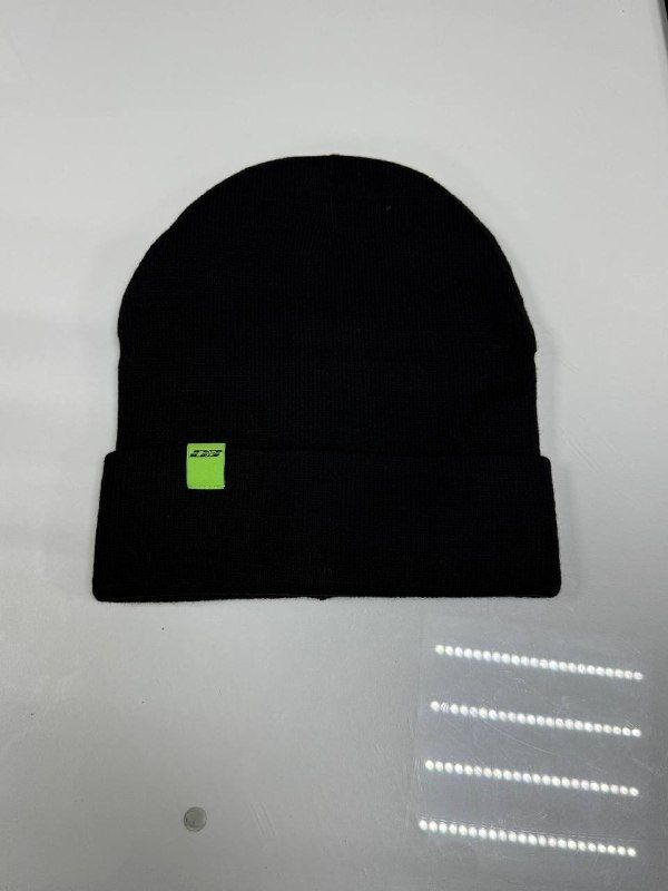 Шапка DB черная