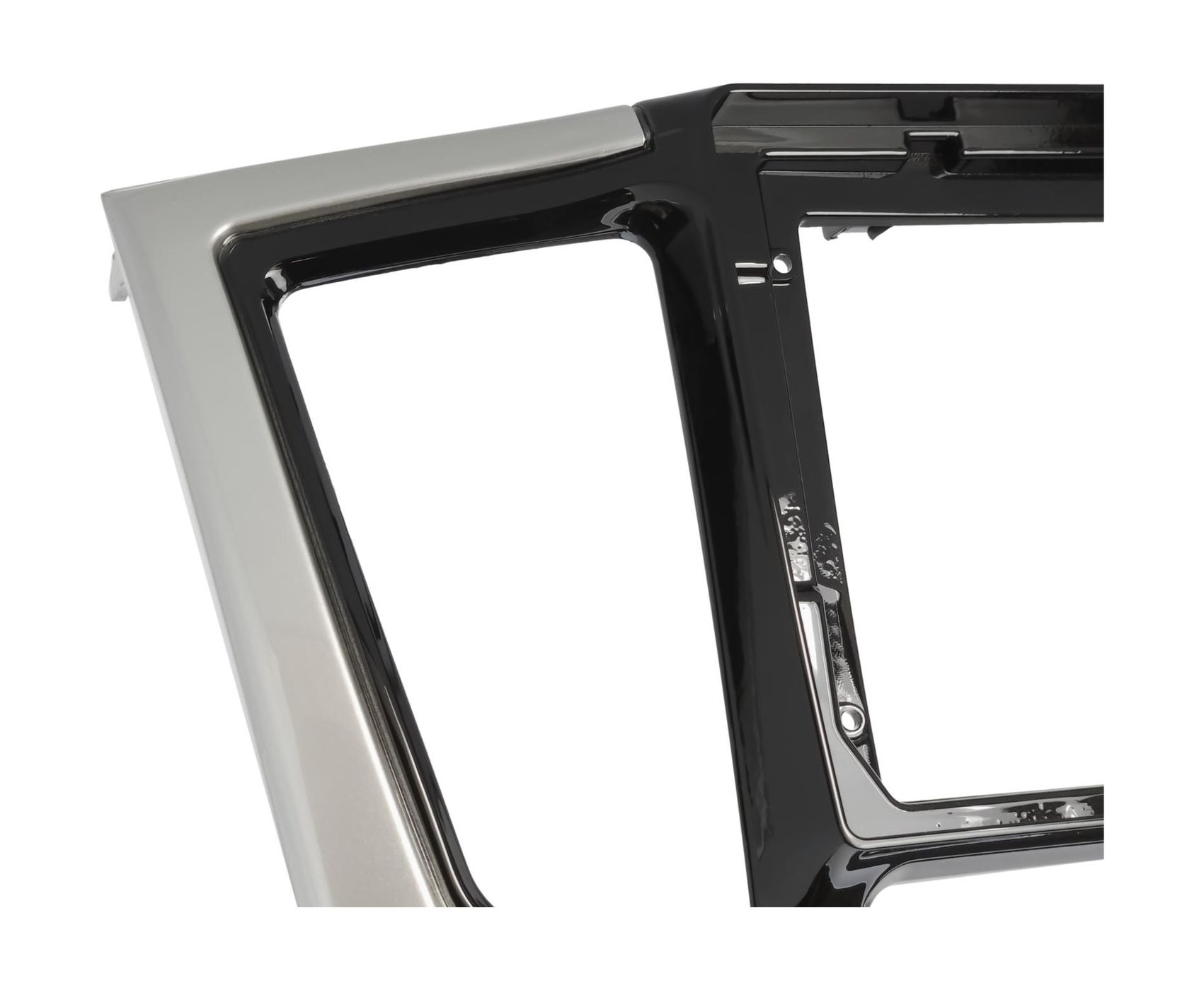 Рамка MI 134N в Mitsubishi L200 2019+ 9