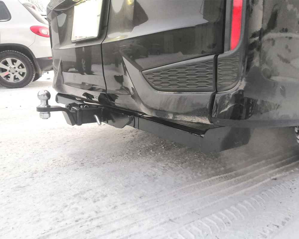 Фаркоп Halty HSte15- для Honda Stepwagon 2WD/4WD 2015-..., быстросъемный шар (тип Е)