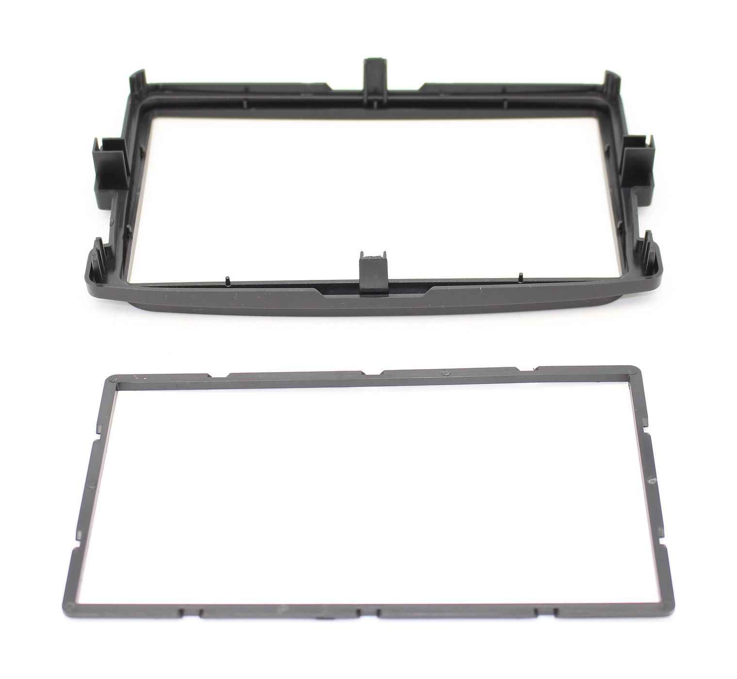 Переходная рамка для Renault Duster,Logan,Sandero,Лада X-RAY 2DIN