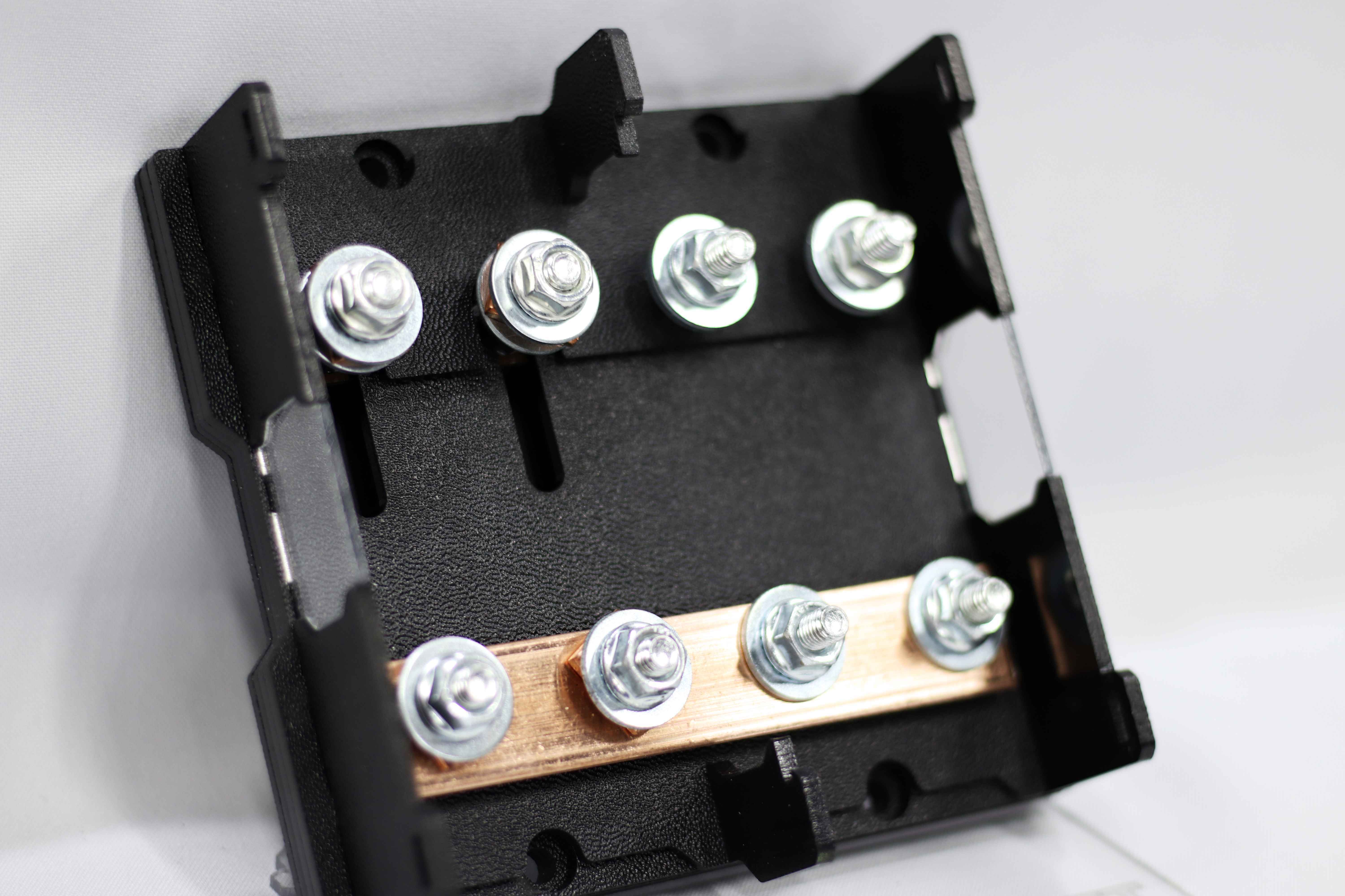 Дистрибьютор питания ANL на 4 канала