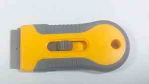 Скребок пластиковый желтый (держатель для АM 51 и AMG 137) 89 AM