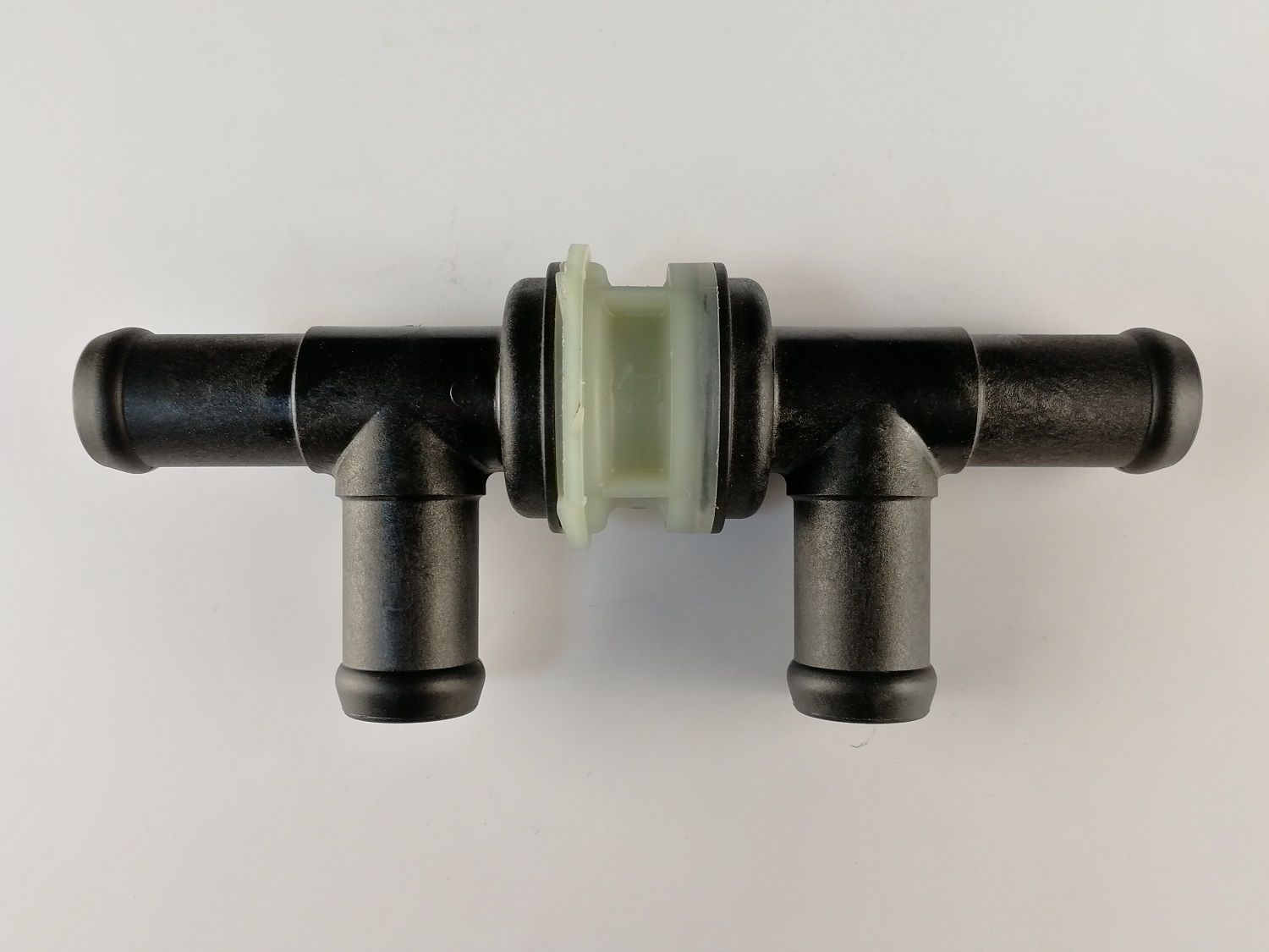 Webasto 12780A клапан обратный  с 4-мя патрубками 18 мм