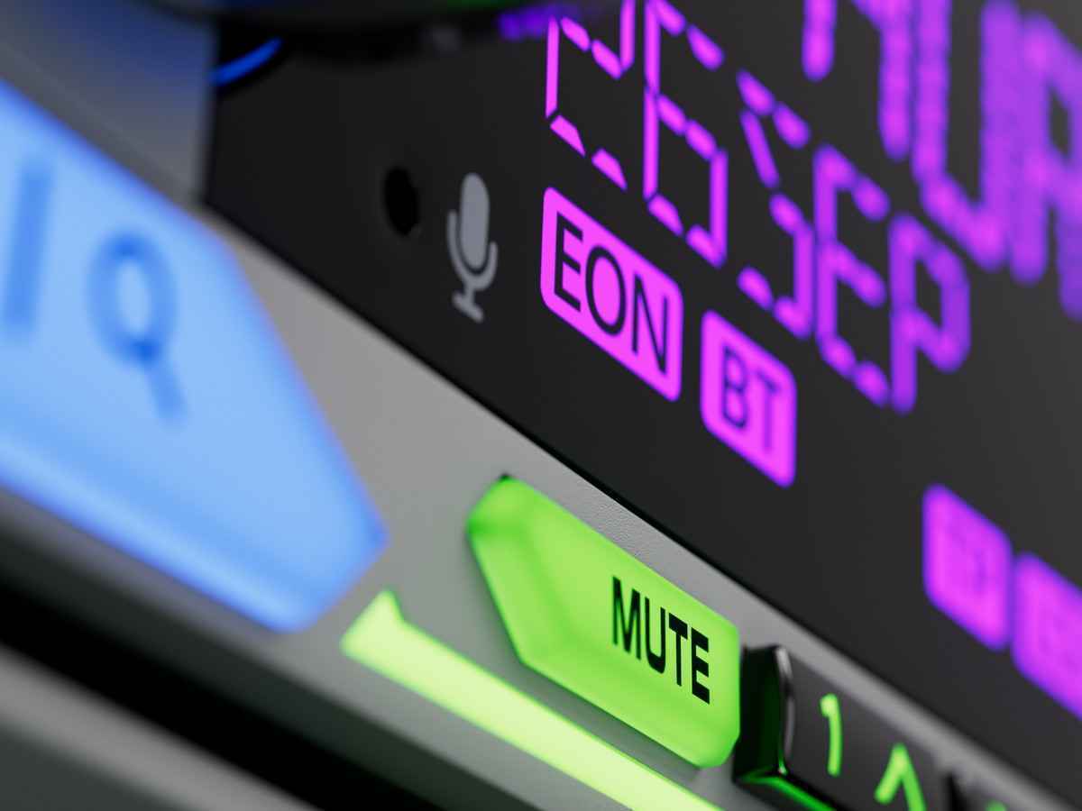 Aura INDIGO-879DSP MKII BT/USB/FM ресивер Aura INDIGO-879DSP MKII BT/USB/FM ресивер