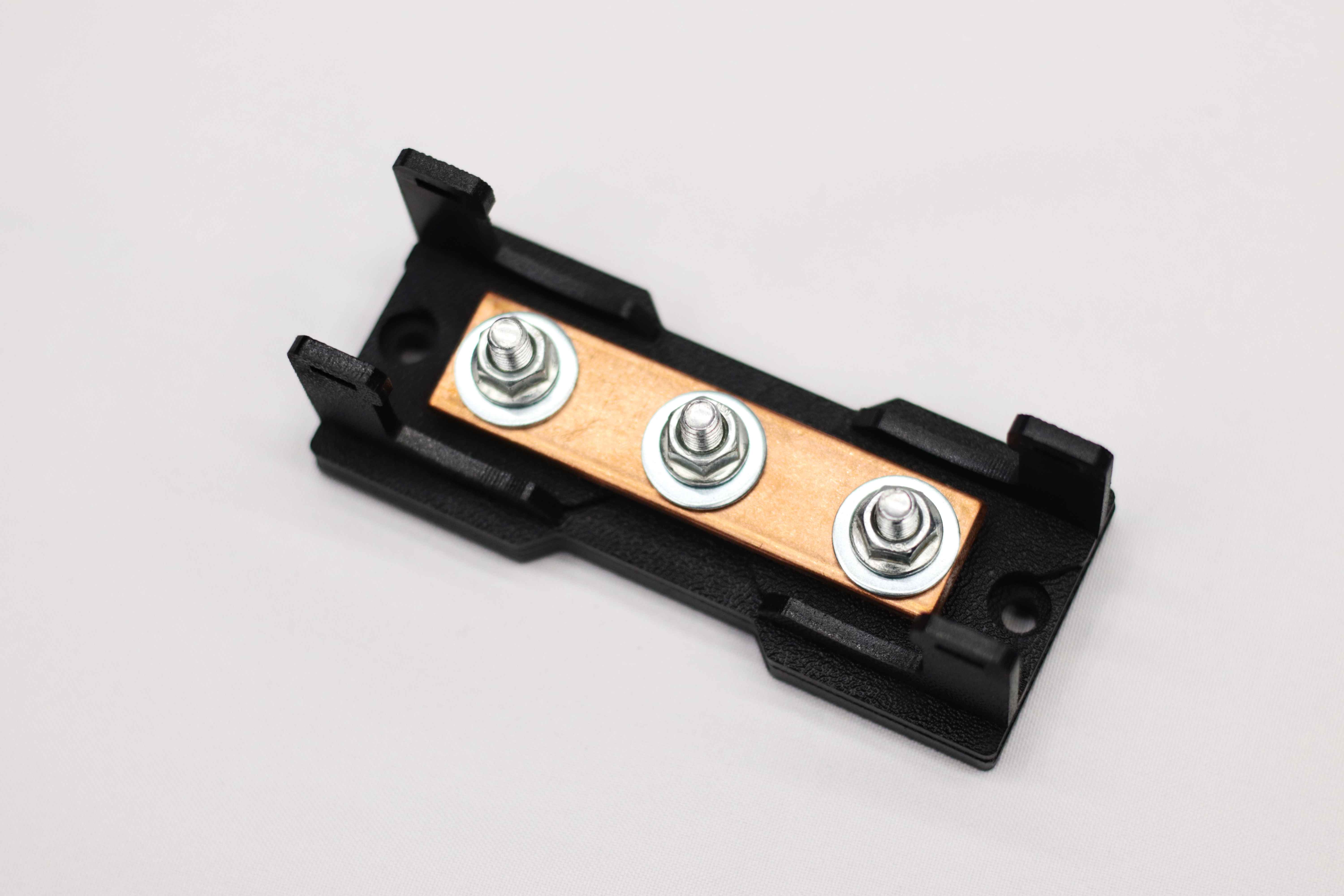 Дистрибьютор питания 3-канальный.(минус mini)