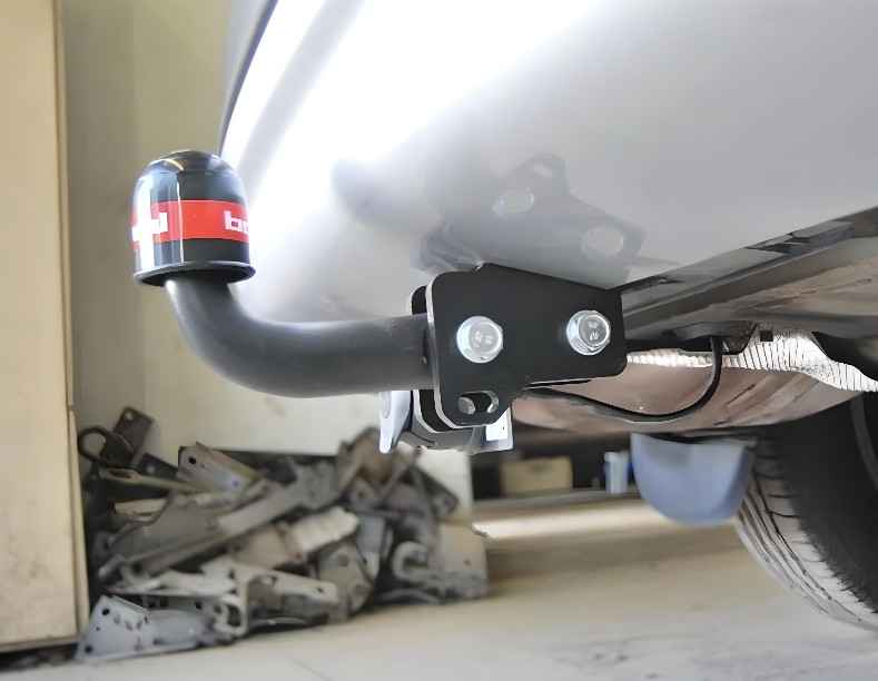 Фаркоп Oris (Bosal) 7011-A для Volvo XC60 2012-2017, CX70 2007-2016, условно съемный шар (тип A)