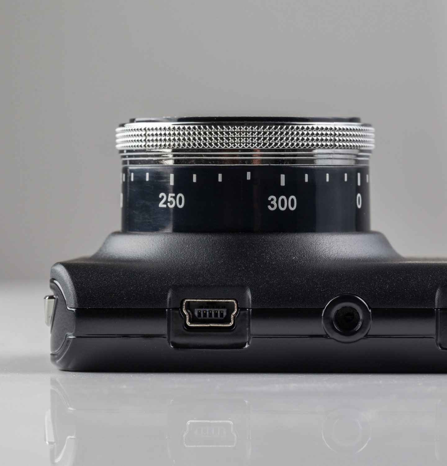 Видеорегистратор VIPER 33