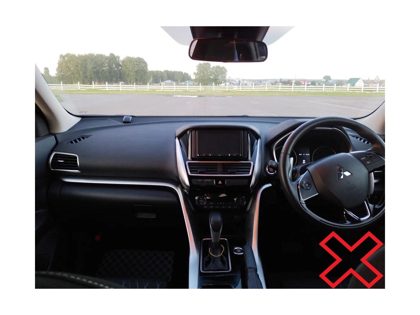 Рамка Mi067T в Mitsubishi Eclipse Cross 2017-2021 10