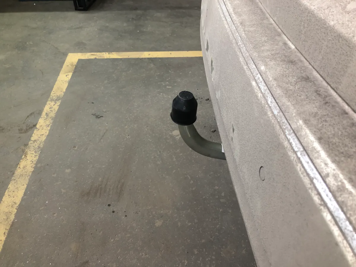 Фаркоп Galia M138A для Mercedes E-Class w212 седан