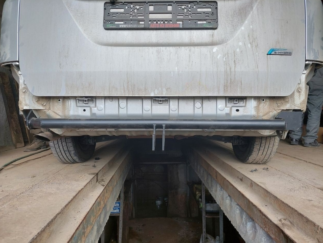 Фаркоп Halty NRSer16-A для Nissan Serena C27 V поколение 2WD/4WD 2017-, условно съемный шар (тип A)