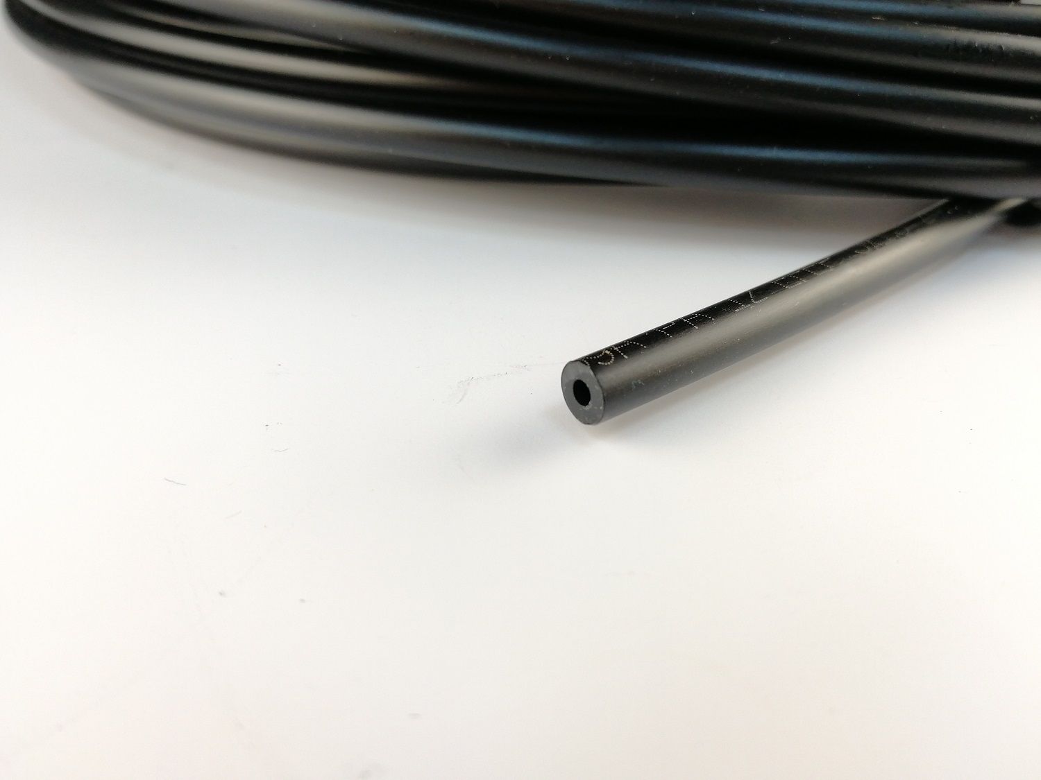 Webasto Шланг Ø1,5/5 упаковка 10 м (пластик) 9027299A