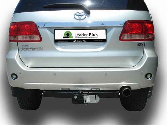 Фаркоп Leader Plus T122-FC для Toyota Fortuner 2005-2016; 2016-..., съемный шар (тип FC)