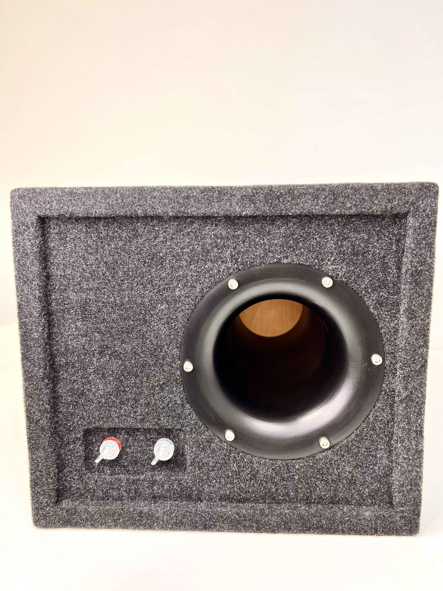 Корпус для сабвуфера 10Т40 графит (1 x 10 на трубе)