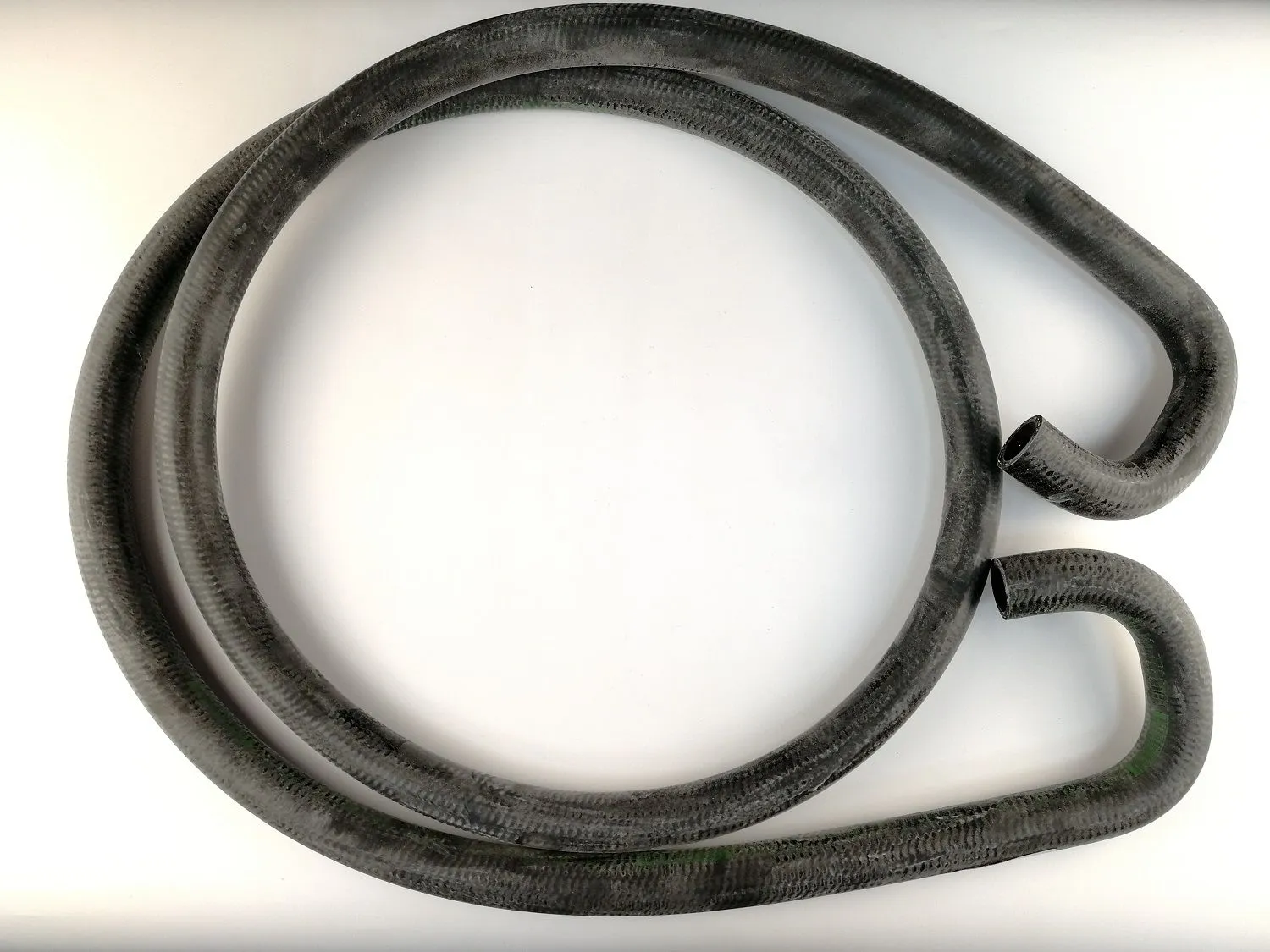 Webasto Шланг Ø18x3,5 2,2м (резина) 472433