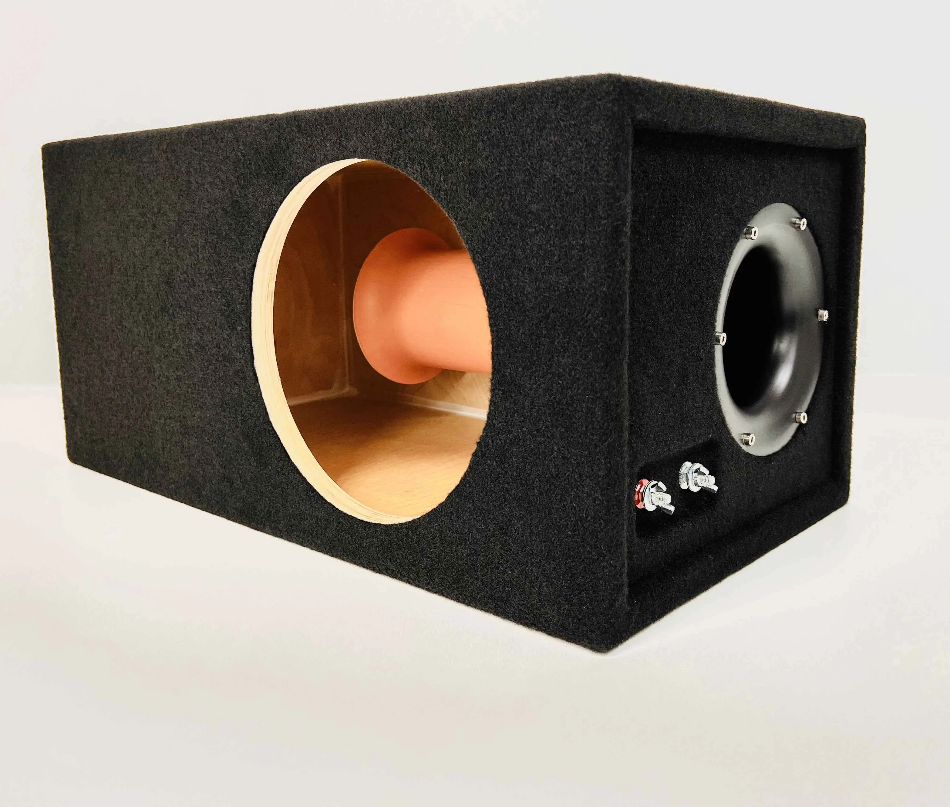 Корпус для сабвуфера 10Т40 черный (1 x 10 на трубе)