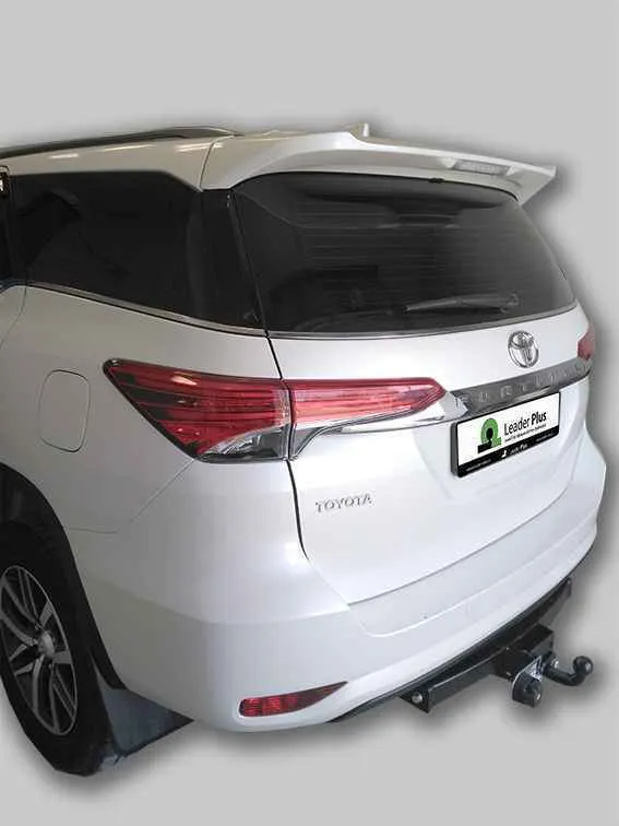 Фаркоп Leader Plus T122-FC для Toyota Fortuner 2005-2016; 2016-..., съемный шар (тип FC)