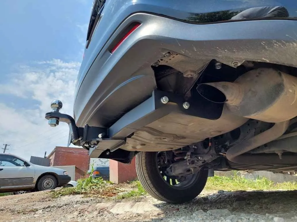 Фаркоп Halty TLC200V1F для Toyota Harrier III поколение (XU60) 2013-2020, быстросъемный шар (тип Е)