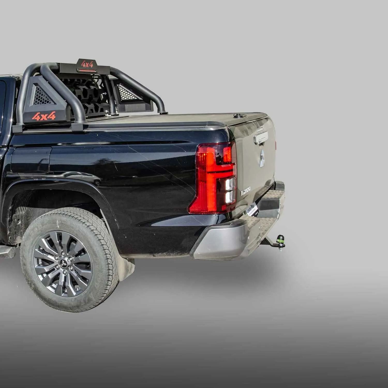 Фаркоп Leader Plus M120-E для Mitsubishi L200 VI (пикап) 2023-...