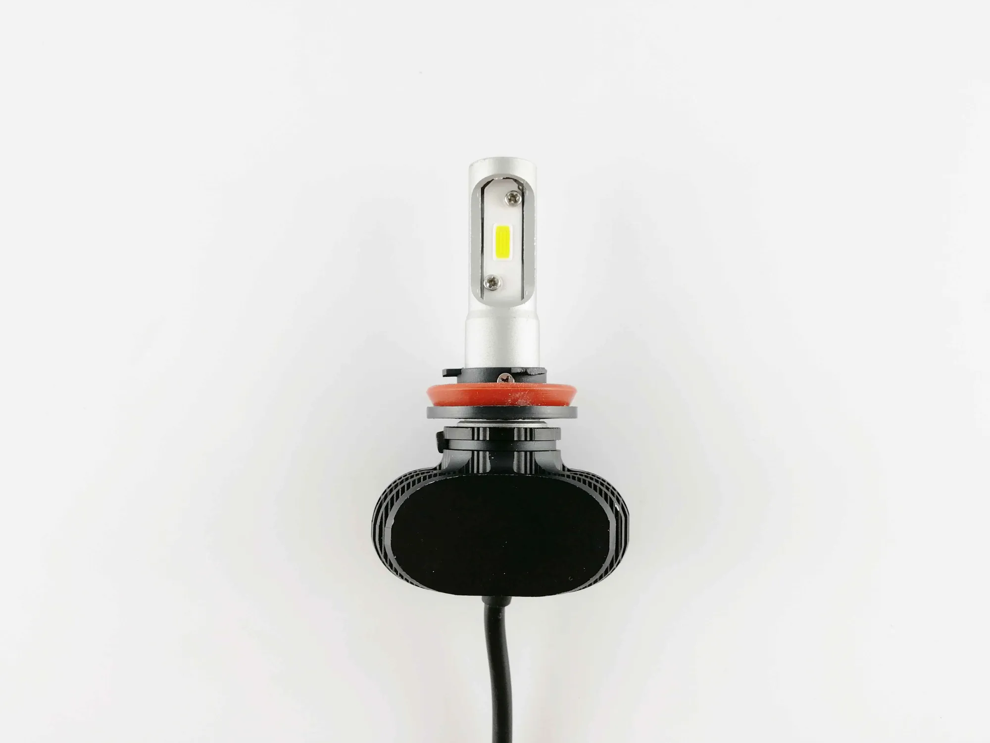 Лампа LED Omegalight Ultra H8/H9/H11 2500lm (1шт) Лампа LED Omegalight Ultra H8/H9/H11 2500lm (1шт)